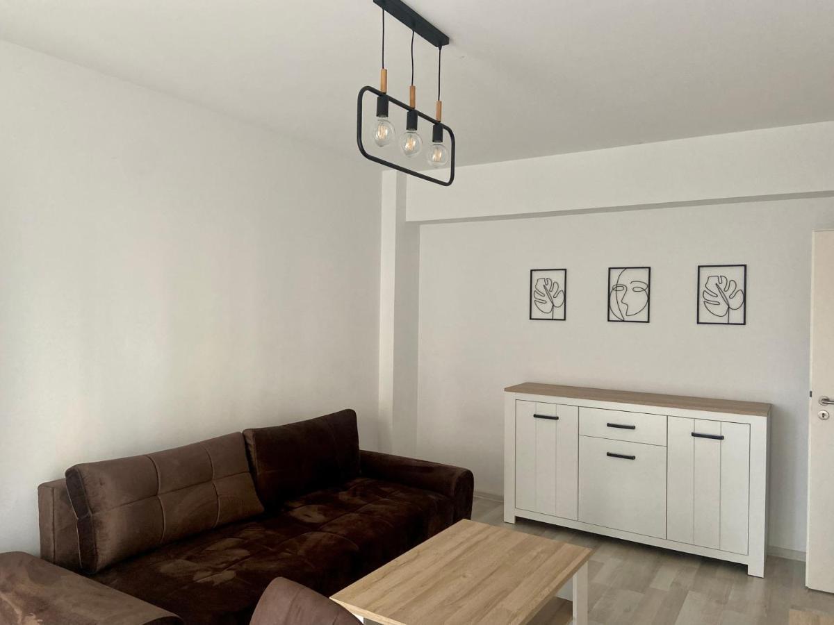 Divany Apartaments - Coresi Mall Брашов Екстериор снимка